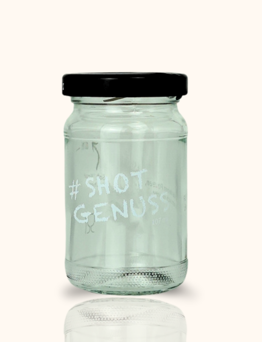 Shotglas mit Messlinie